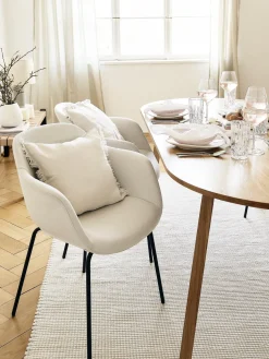 Silla con asiento estrecho y reposabrazos Fiji