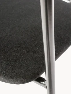 Silla con reposabrazos de terciopelo y metal Elvy