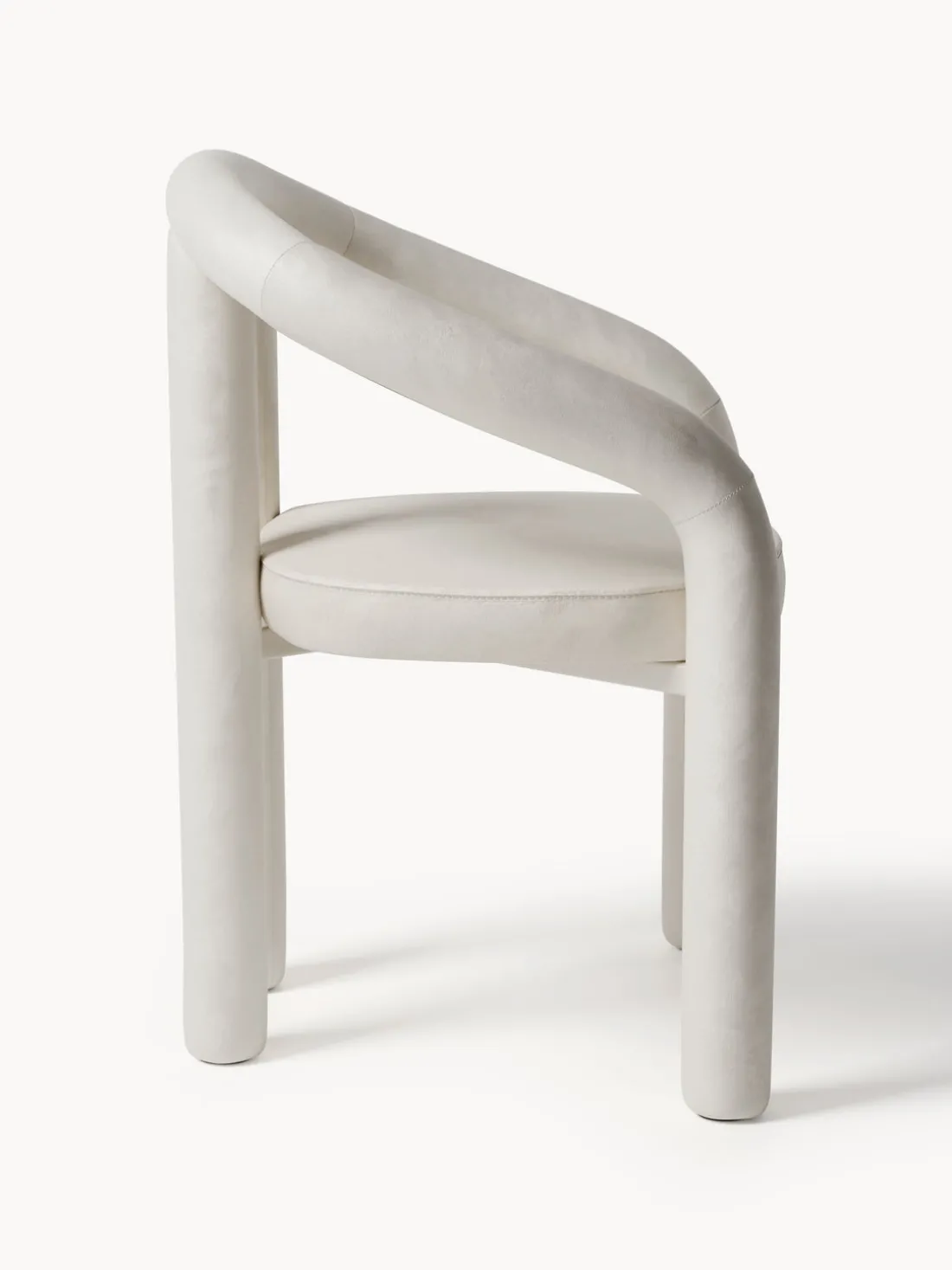 Silla con reposabrazos de terciopelo Calan