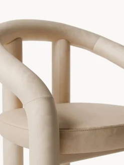 Silla con reposabrazos de terciopelo Calan