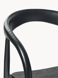 Silla con reposabrazos de madera de fresno Camille