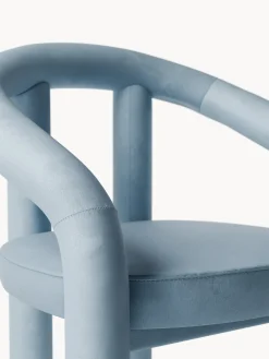 Silla con reposabrazos de terciopelo Calan