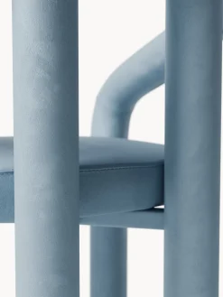 Silla con reposabrazos de terciopelo Calan