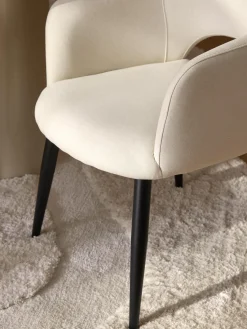 Silla con reposabrazos Rachel