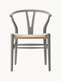 Silla de madera con asiento tejido a mano CH24