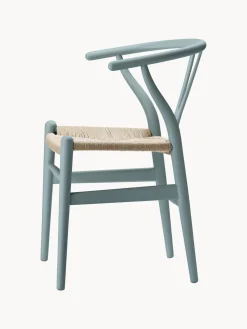 Silla de madera con asiento tejido a mano CH24