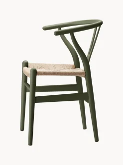 Silla de madera con asiento tejido a mano CH24