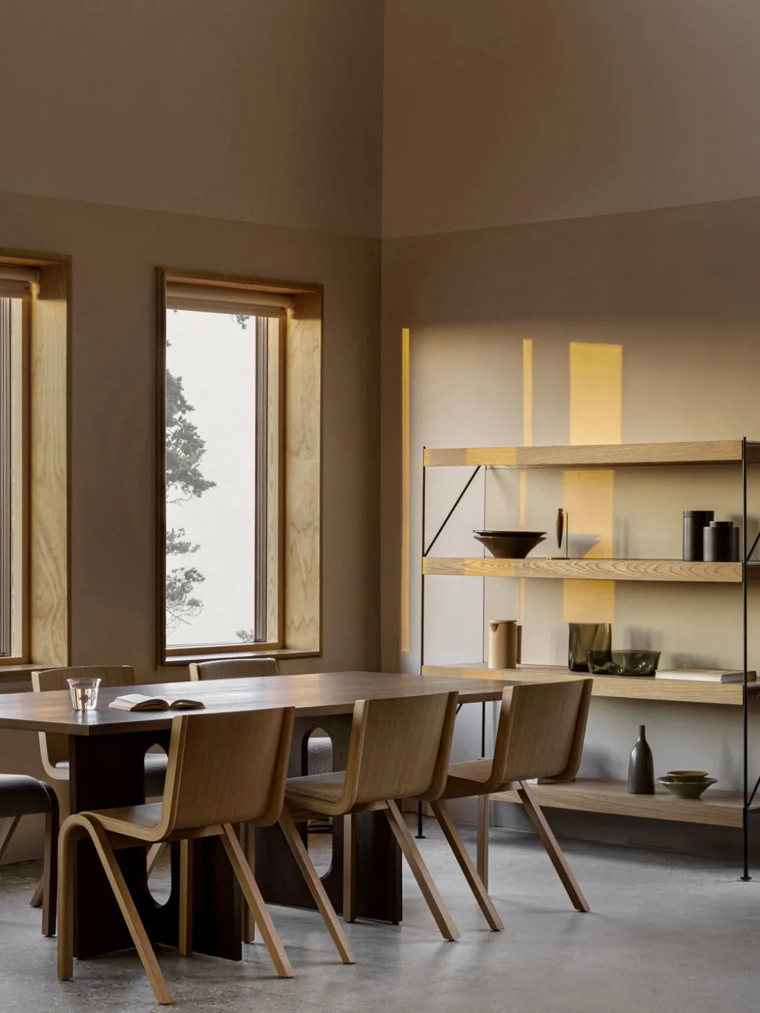 Silla de madera con asiento acolchado Ready