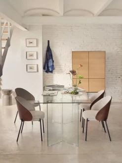 Silla tapizada de chenilla Eamy