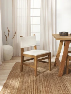 Silla tapizada de madera Liano