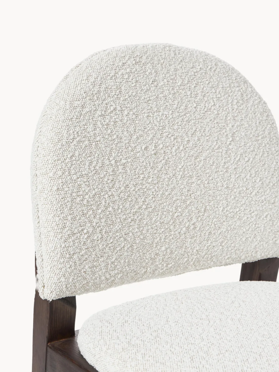 Silla tapizada en tejido bouclé Neelia