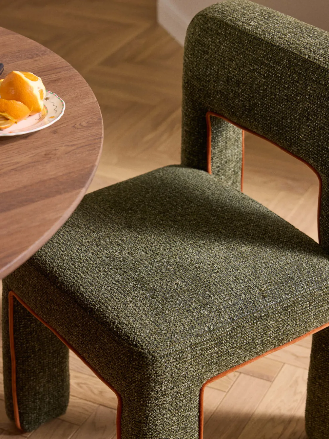 Silla tapizada en tejido bouclé Ana