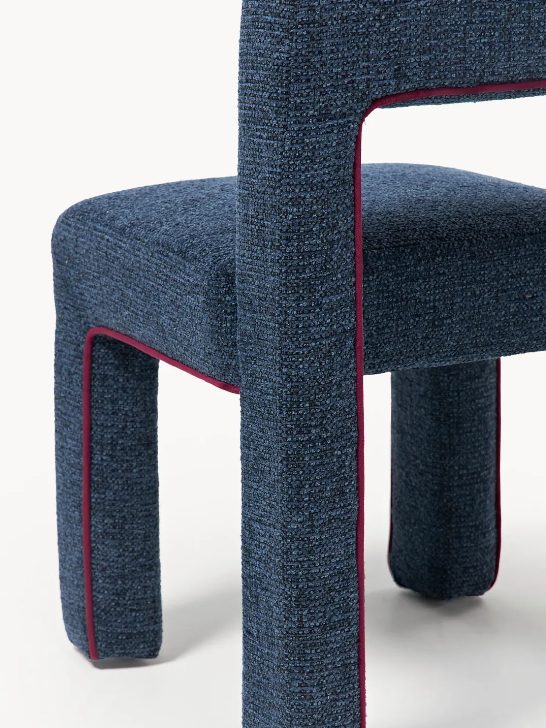 Silla tapizada en tejido bouclé Ana