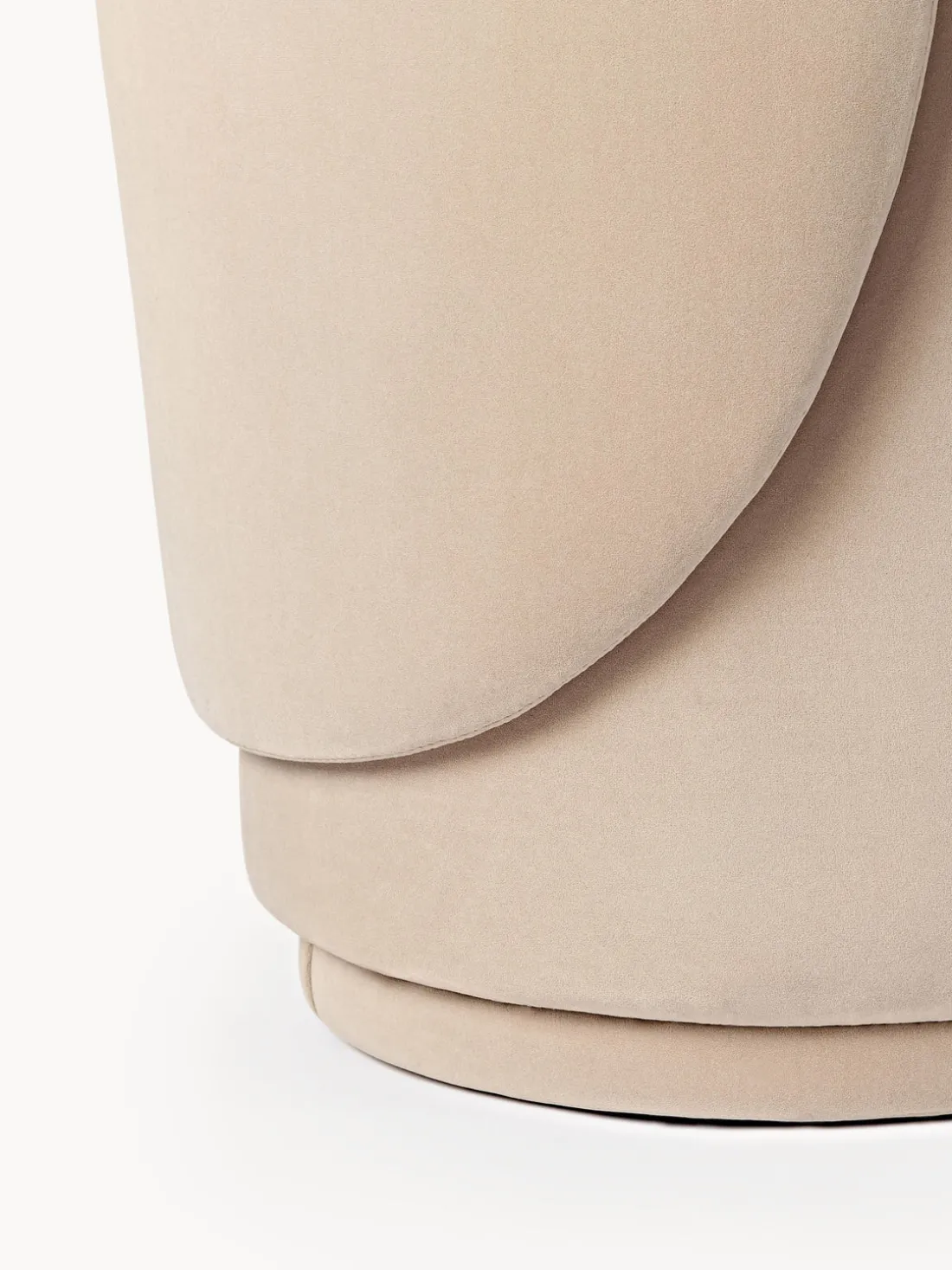 Silla tapizada en terciopelo Zeyno