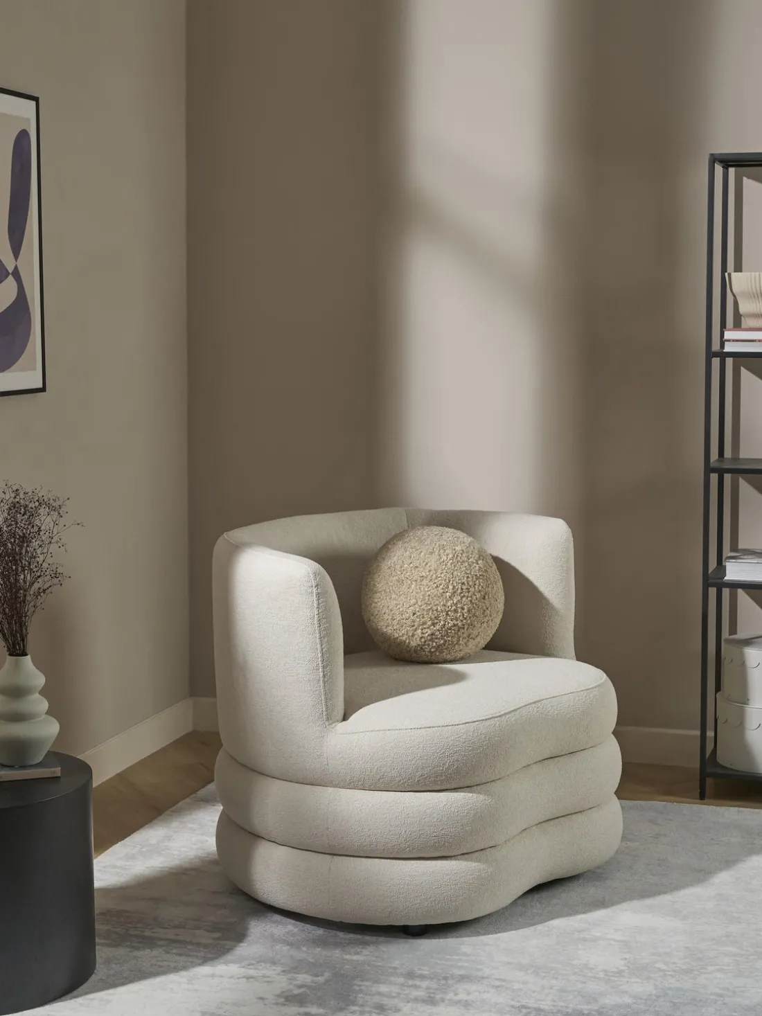 Sillón en tejido bouclé de diseño Solomon