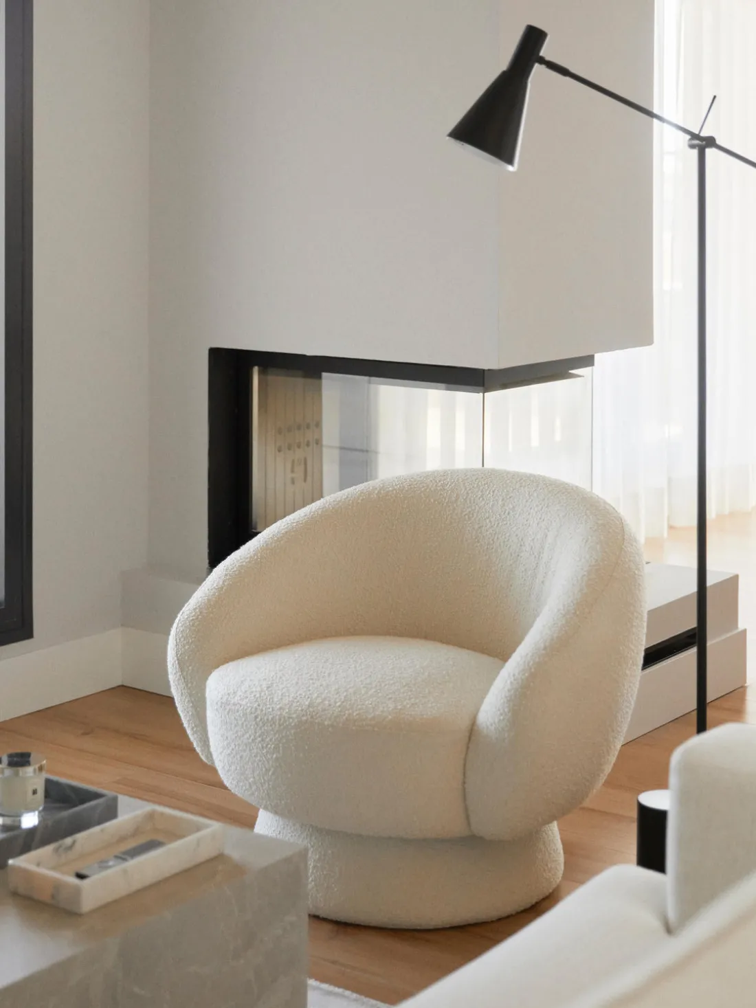 Sillón en tejido bouclé Ted