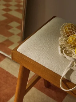 Taburete alto con acolchado Sissi