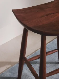 Taburete alto de madera de mango Nino