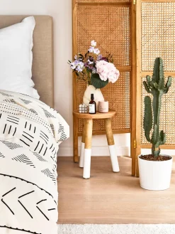 Taburete de madera de mungur Brocsy