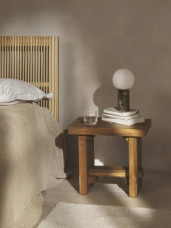 Taburete de madera de teca Hugo