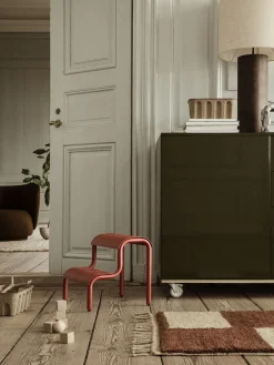 Taburete infantil de metal Up Step