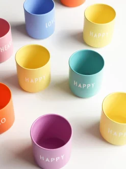 Taza de diseño con letras Favourite HAPPY