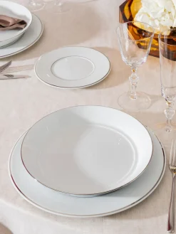 Tazas con platitos de porcelana con borde platino pintado a mano Vitruv, 2 uds.