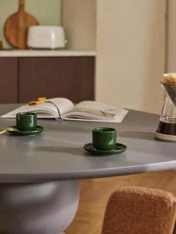 Tazas de café espresso de porcelana con platitos Nessa, 4 uds.