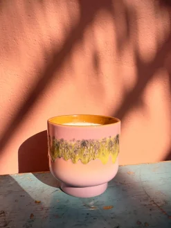 Vela perfumada artesanal de dos mechas 70´s (rosas y vainilla)