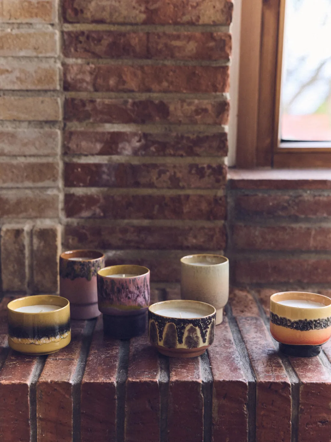 Vela perfumada artesanal 70's (rosas, sándalo y cedro)