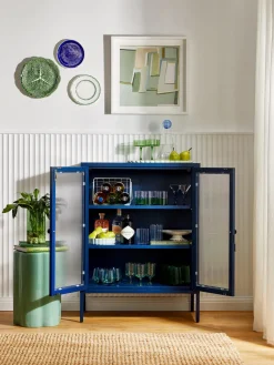 Vitrina de metal con cristal acanalado The Mixer