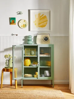 Vitrina de metal con cristal acanalado The Mixer