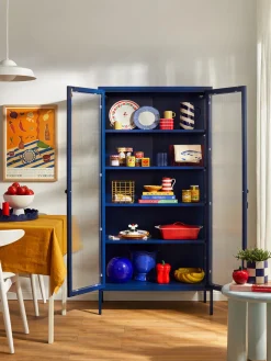 Vitrina de metal con cristal acanalado The Collector