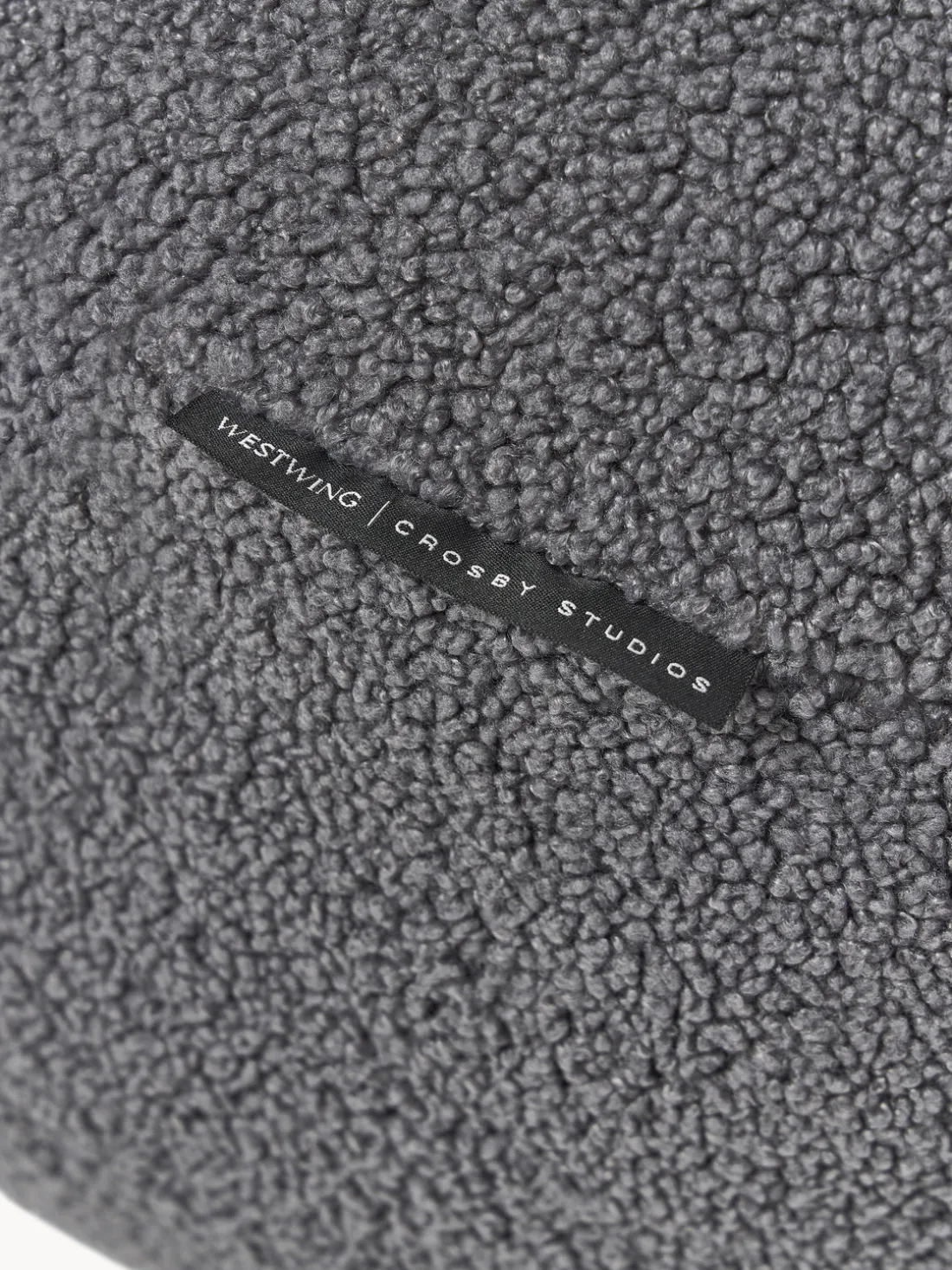 Westwing | Crosby Studios, cojín redondo en tejido bouclé Celeste, Ø 50 cm