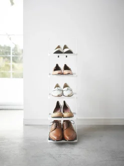 Zapatero de metal Tower